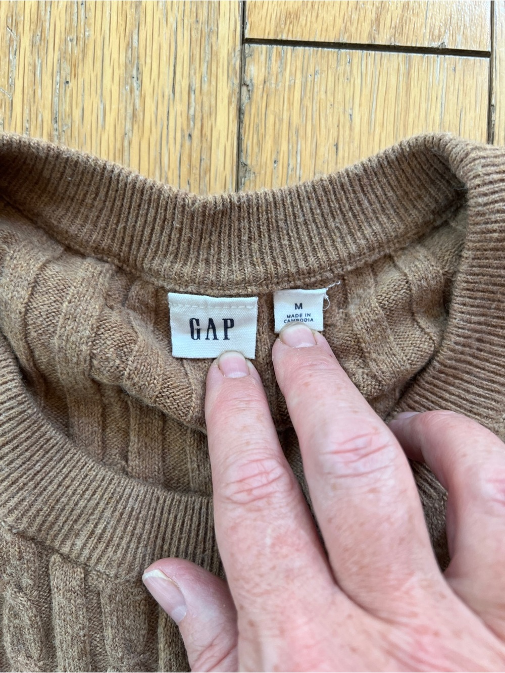 GAP Women’s Cable Knit Crewneck Sweater - Brown - Picture 2 of 5